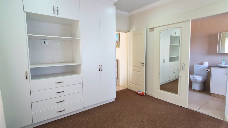 3 Bedroom Property for Sale in Dana Bay Western Cape